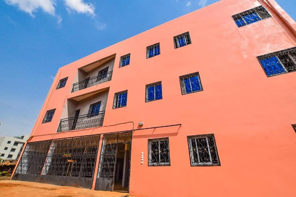 Appartements Neuf De Haut Standing Dm & Ng A Bafoussam Luaran gambar