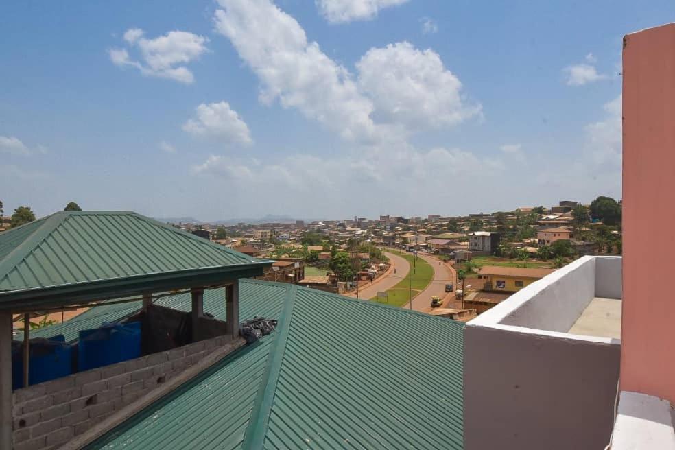 Appartements Neuf De Haut Standing Dm & Ng A Bafoussam Luaran gambar