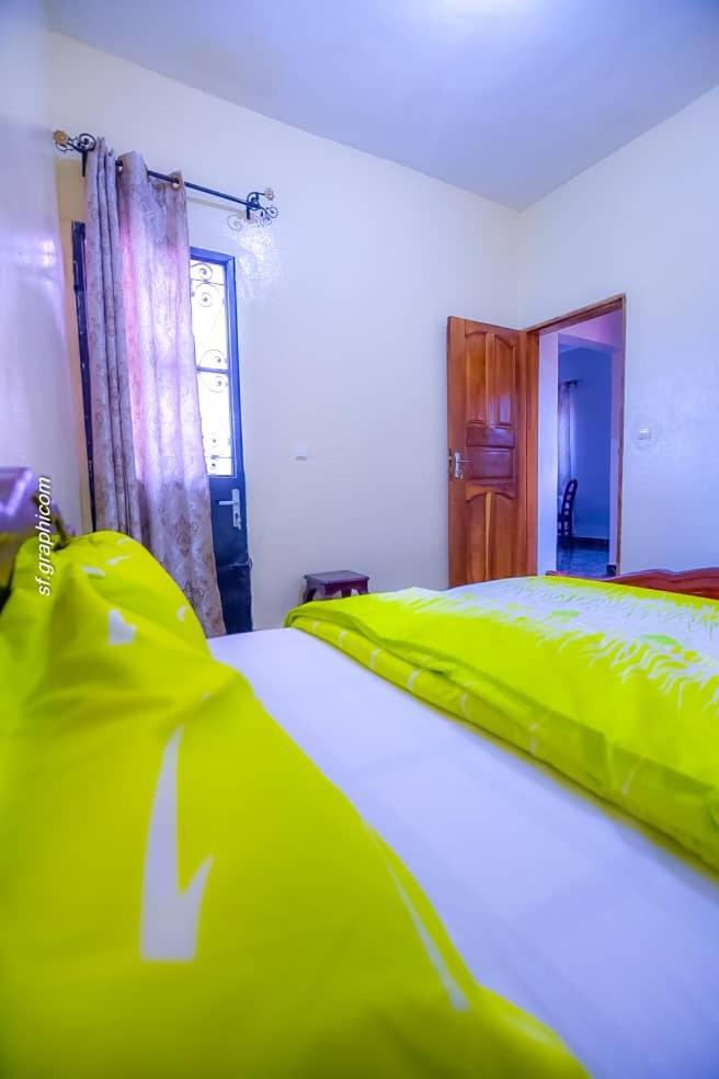 Appartements Neuf De Haut Standing Dm & Ng A Bafoussam Luaran gambar