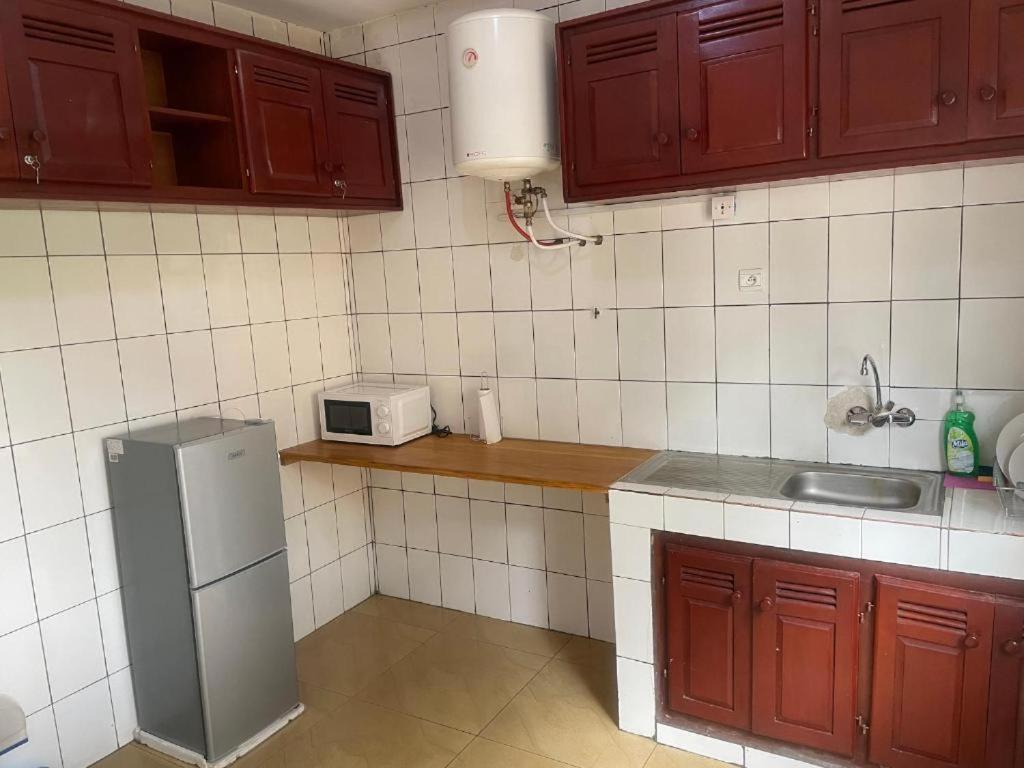 Appartements Neuf De Haut Standing Dm & Ng A Bafoussam Luaran gambar